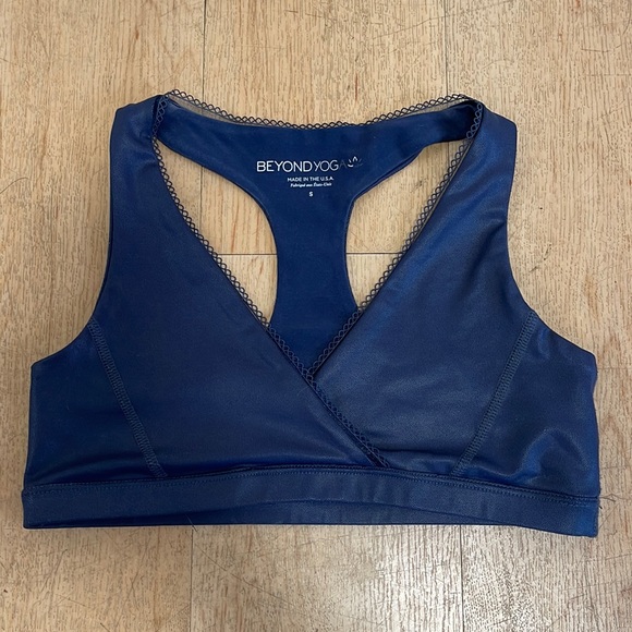 Beyond Yoga Other - Beyond Yoga Ride It Sports Bra in Nocturnal Navy